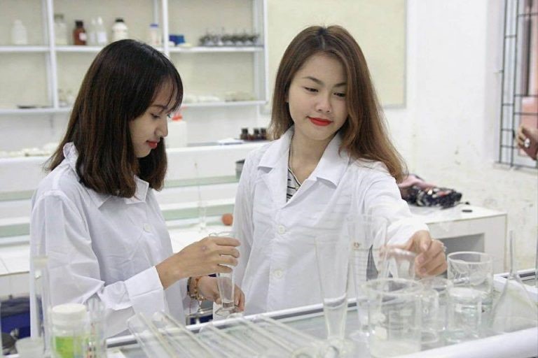 Học Dược hệ vừa học vừa làm là gì? Xem chi tiết