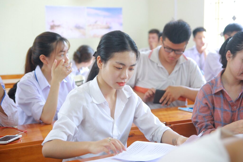 Liên thông từ Cao đẳng lên Đại học mất mấy năm?