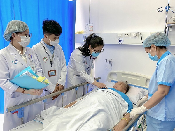 Y sĩ đa khoa được thực hiện những kỹ thuật chuyên môn nào?